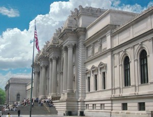 The New York City METROPOLiTAN MUSUEM of ART entrance (photo owned by Metropolitan Museum of Art)