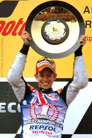 Casey Stoner gold trophy win Australian Grand Prix winner Phillip Island MotoGP 2011 World championship motorcycle racing Repsol Honda